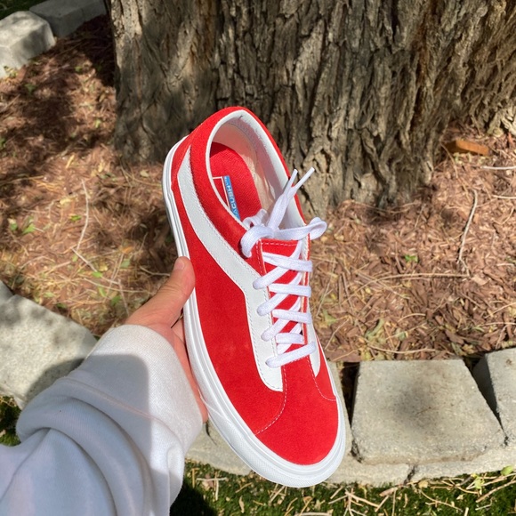 Vans - Picture 2 of 3